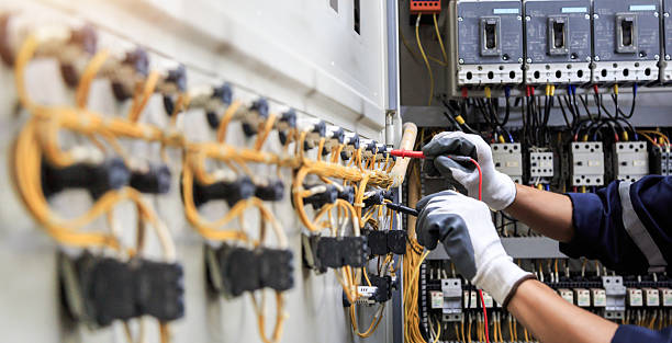 Professional Electrician technician working in Northwood, OH